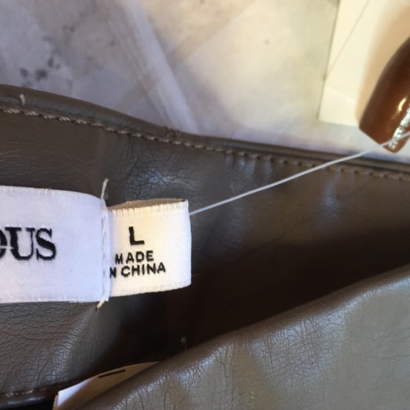 Just Fabulous faux leather high waisted leggings - Picture 11 of 11